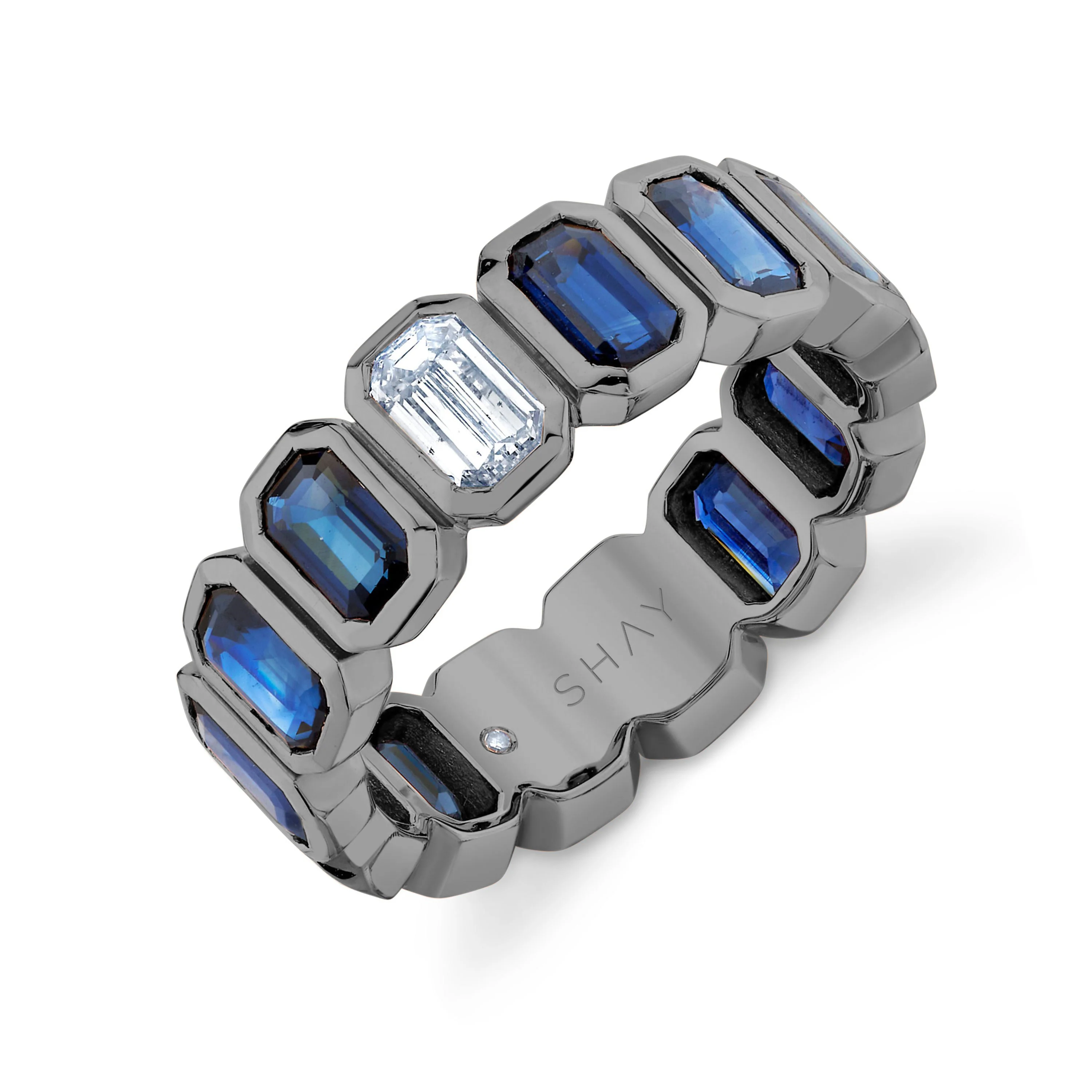 BLUE SAPPHIRE & DIAMOND BEZEL BAND - Image 5