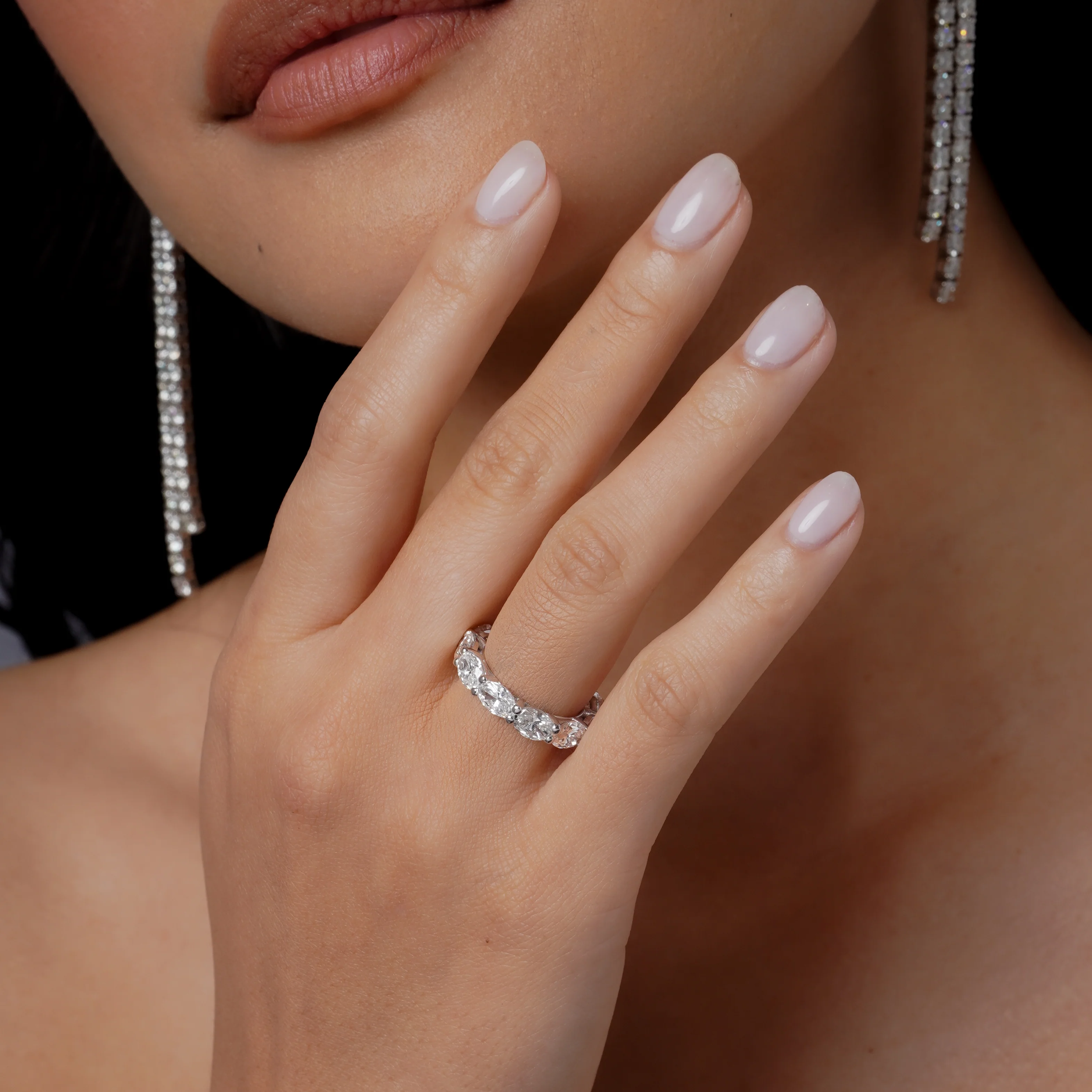DIAMOND EAST WEST ETERNITY BAND - Image 2