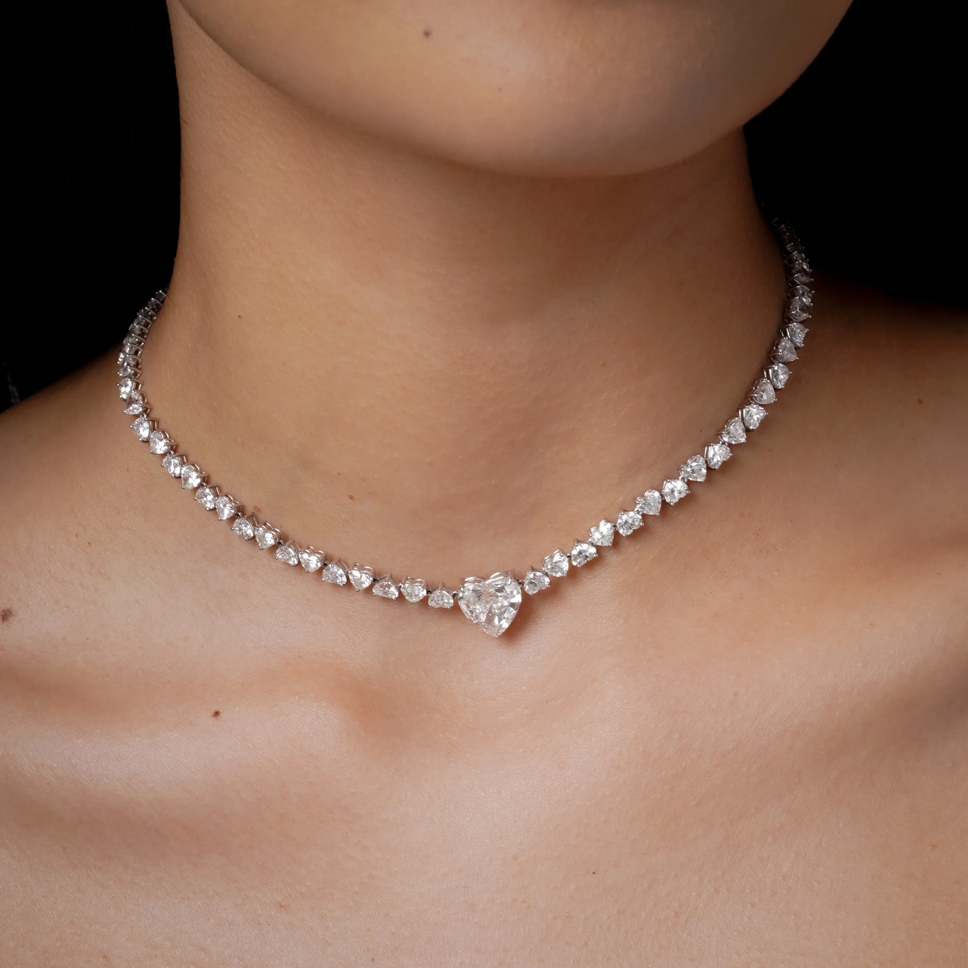 DIAMOND HEART CENTER TENNIS NECKLACE - Image 2