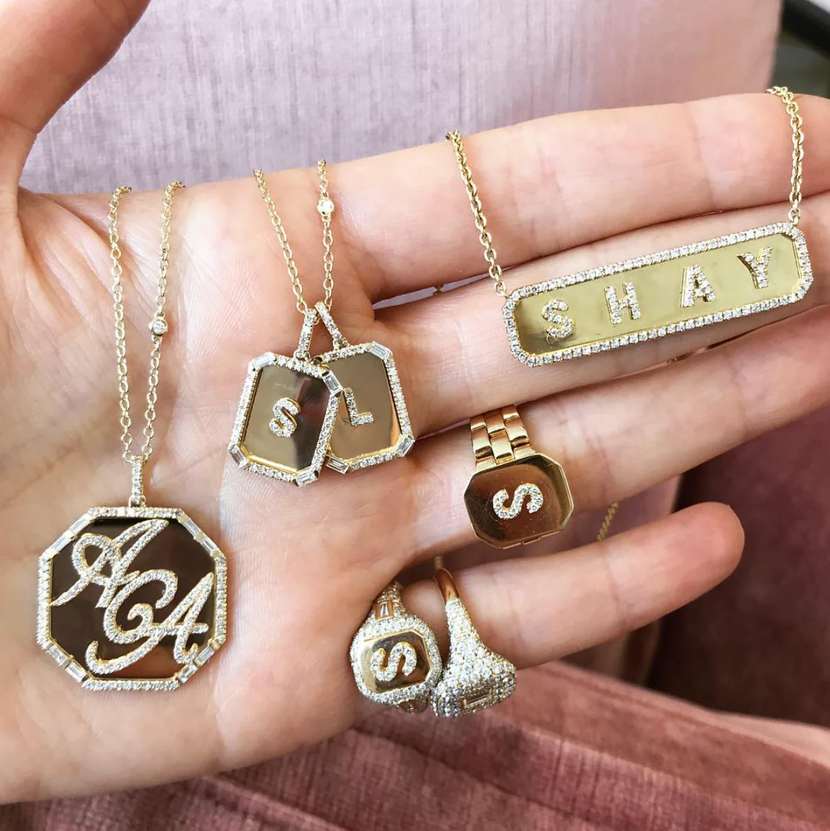 DIAMOND INITIAL MINI NAMEPLATE NECKLACE - Image 10