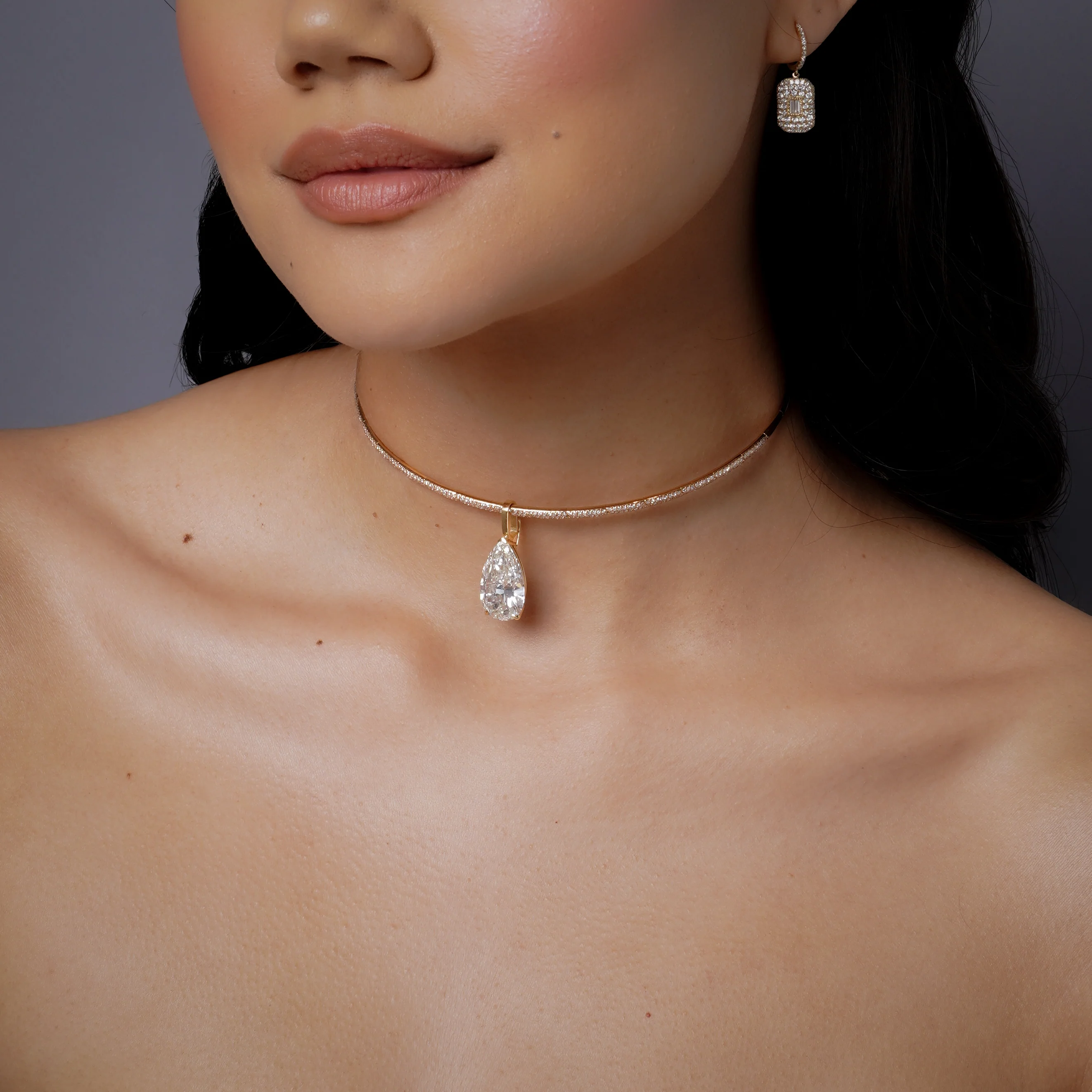 DIAMOND PENDANT PEAR COLLAR NECKLACE