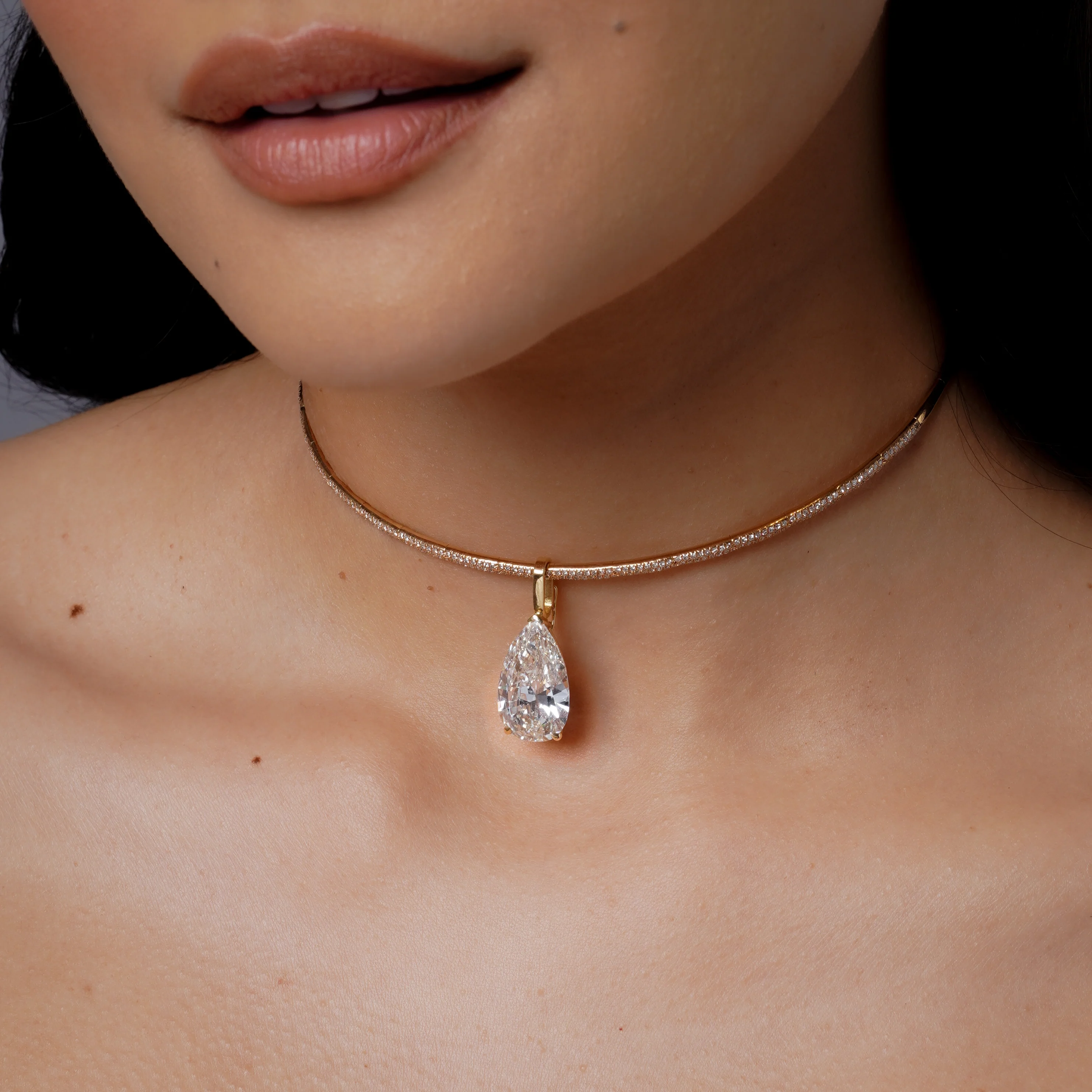 DIAMOND PENDANT PEAR COLLAR NECKLACE - Image 2