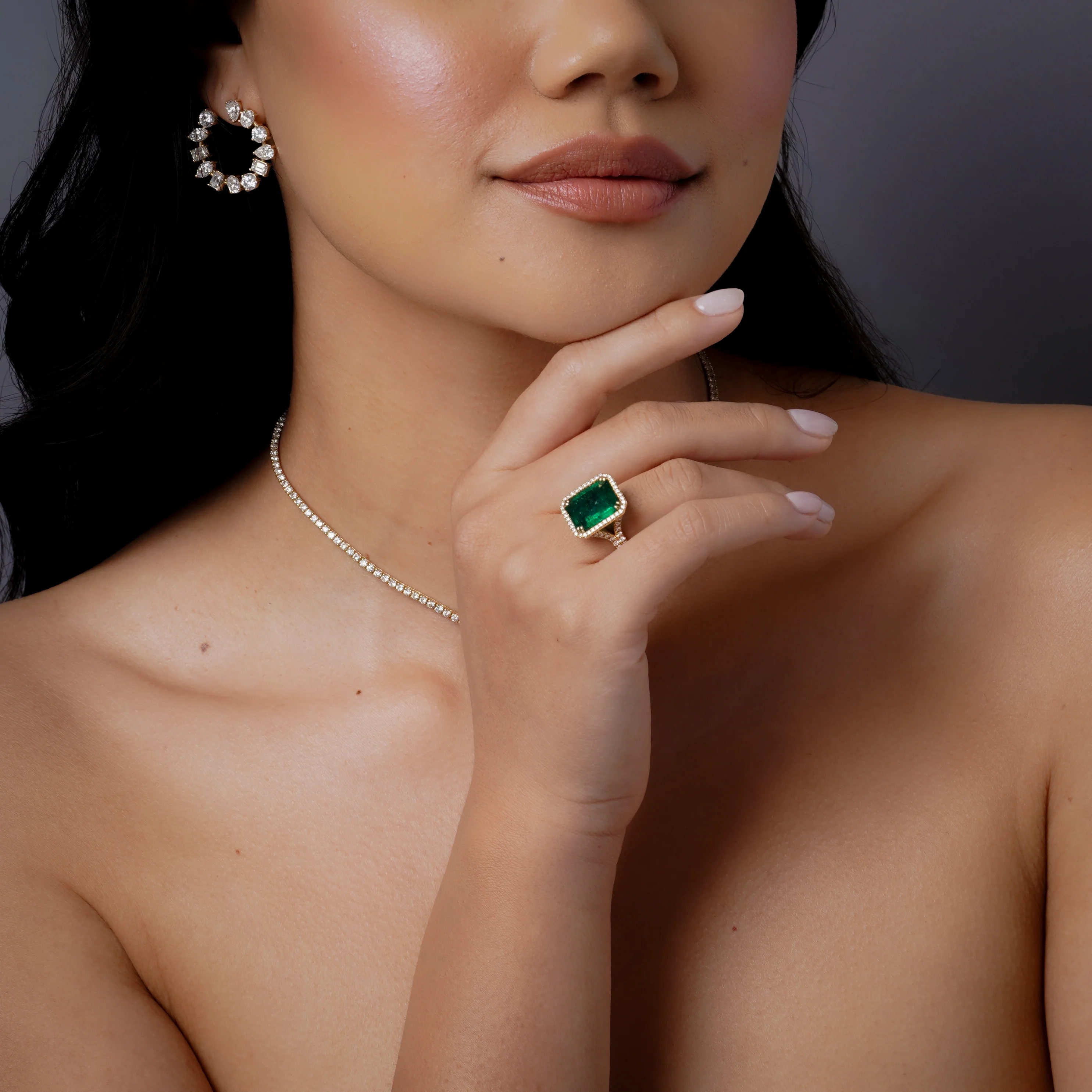 EMERALD & DIAMOND HALO COCKTAIL RING