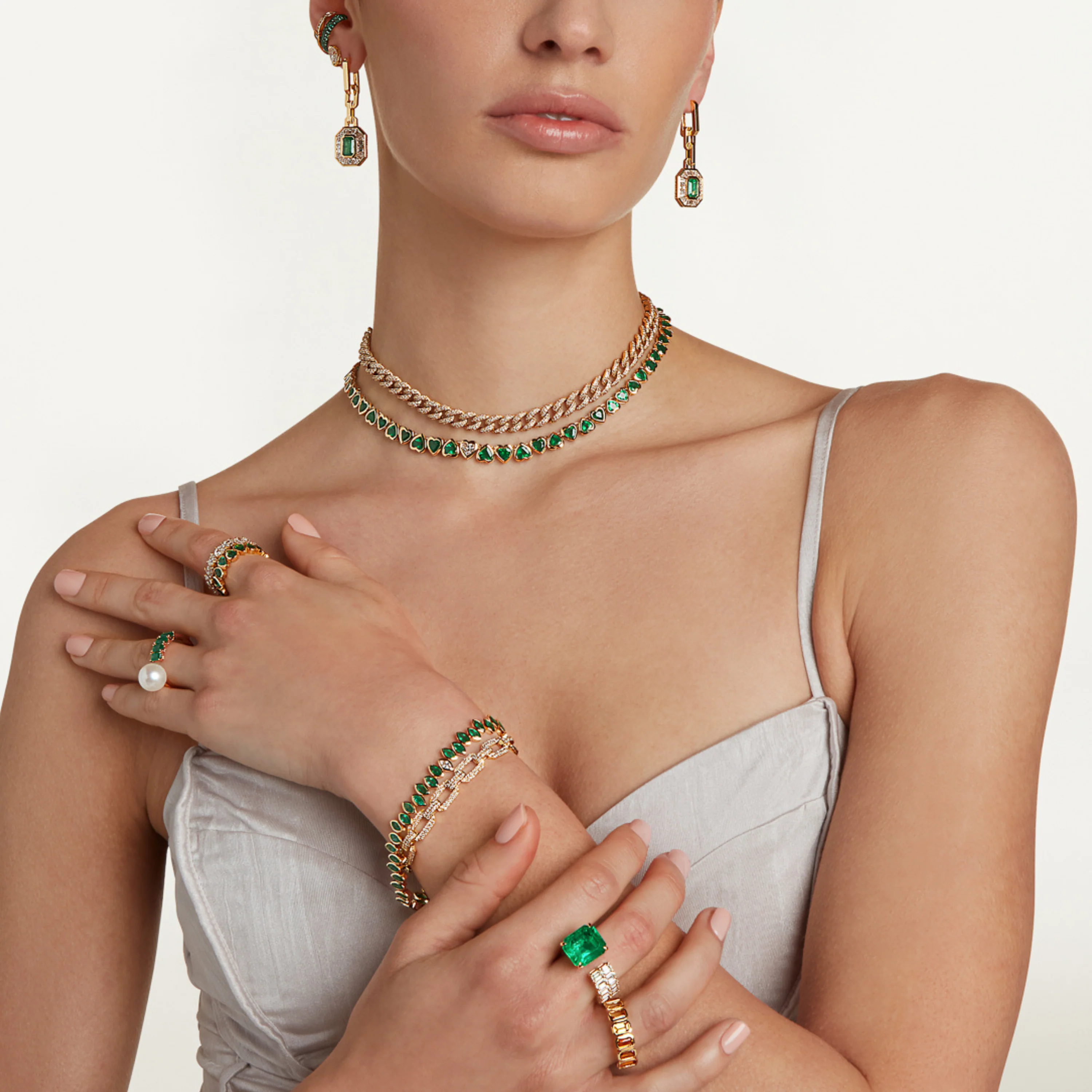 EMERALD & DIAMOND HEART BEZEL TENNIS NECKLACE - Image 2