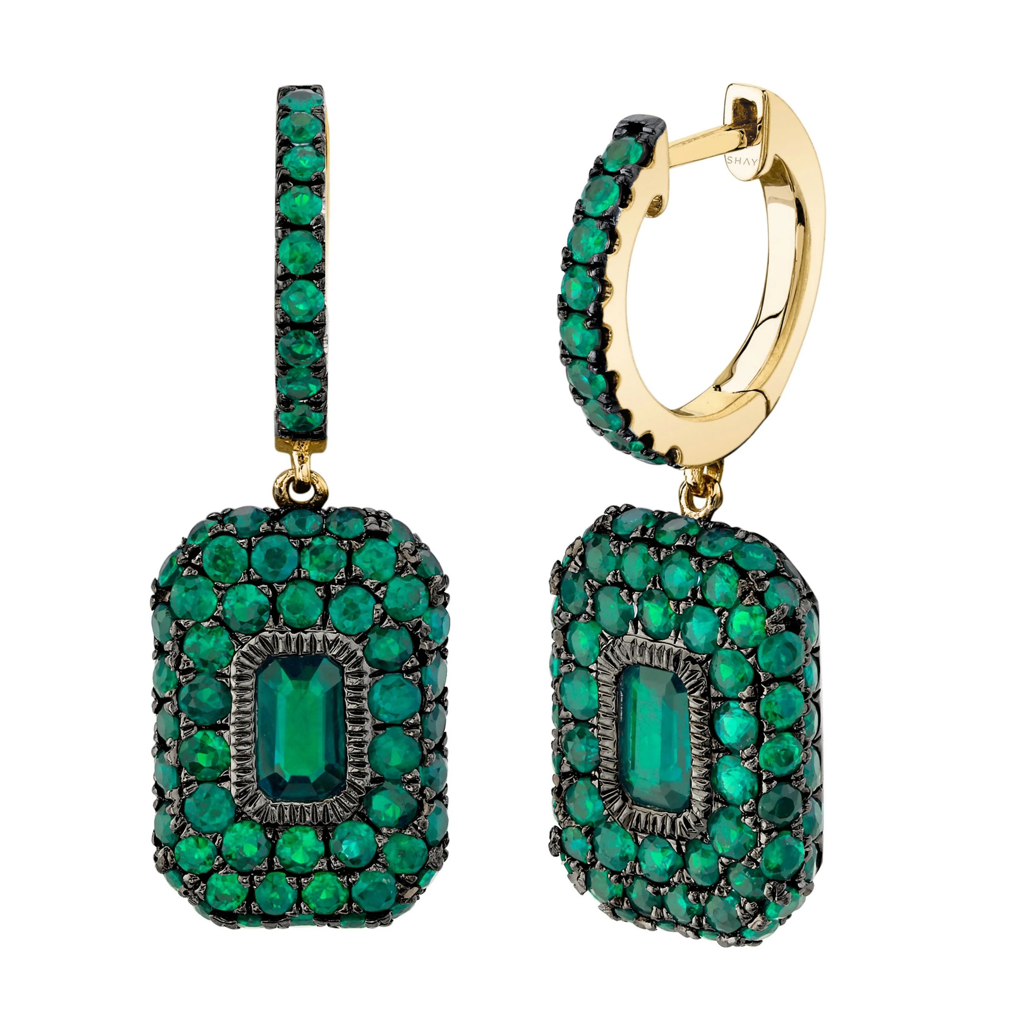 EMERALD PAVE BAGUETTE DROP EARRINGS - Image 4