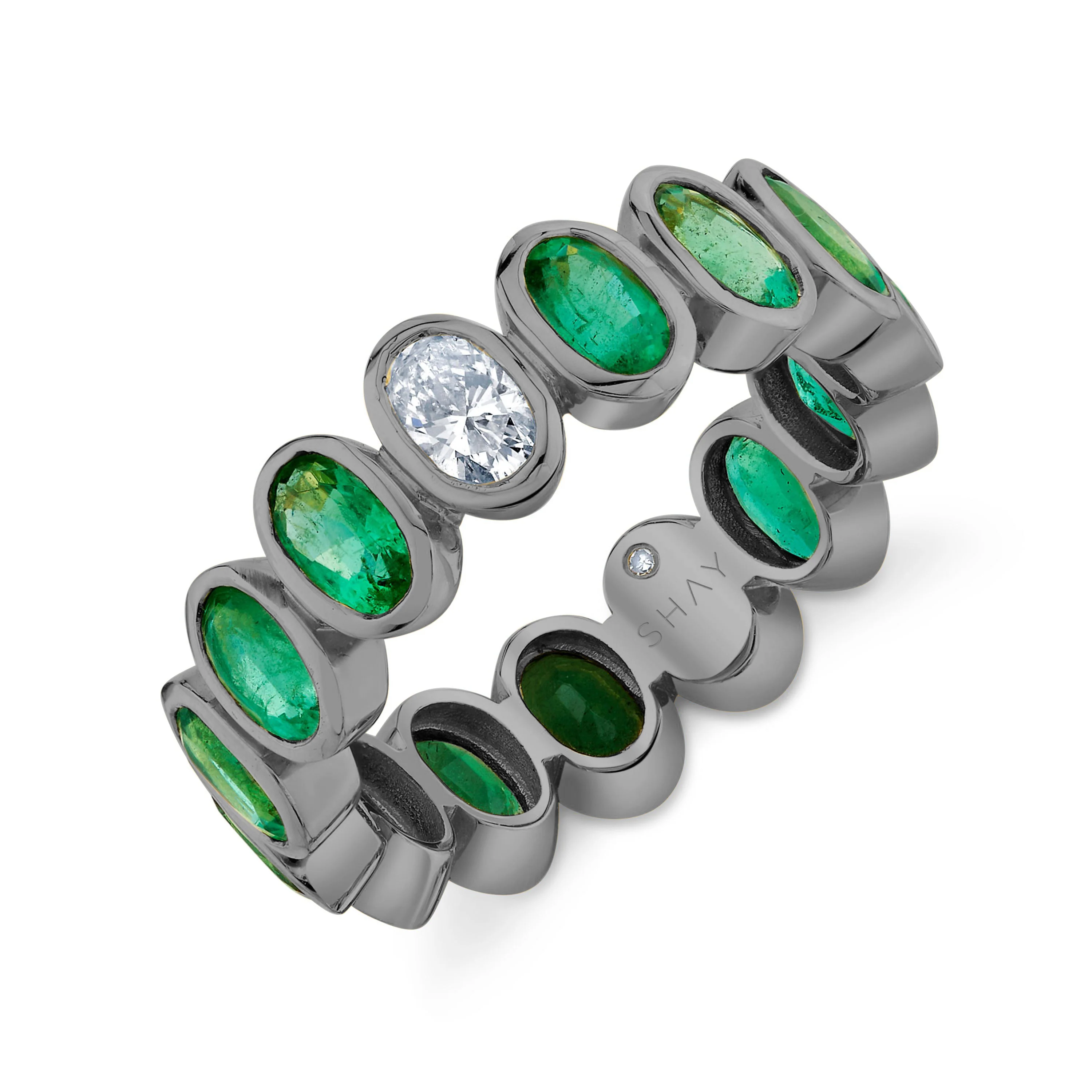 EMERALD & DIAMOND OVAL BEZEL BAND - Image 5
