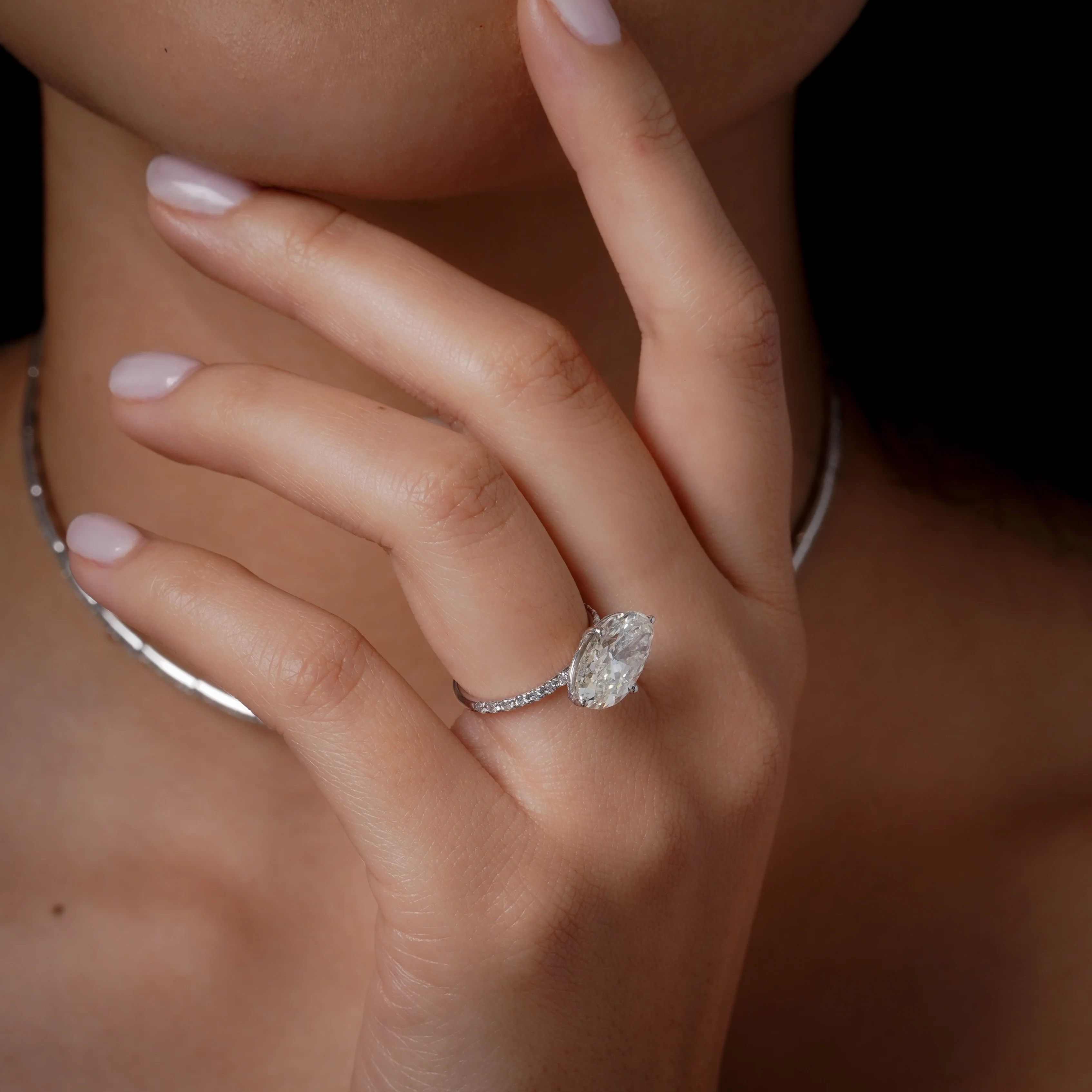 OVAL EAST WEST DIAMOND ENGAGEMENT RING - Image 2