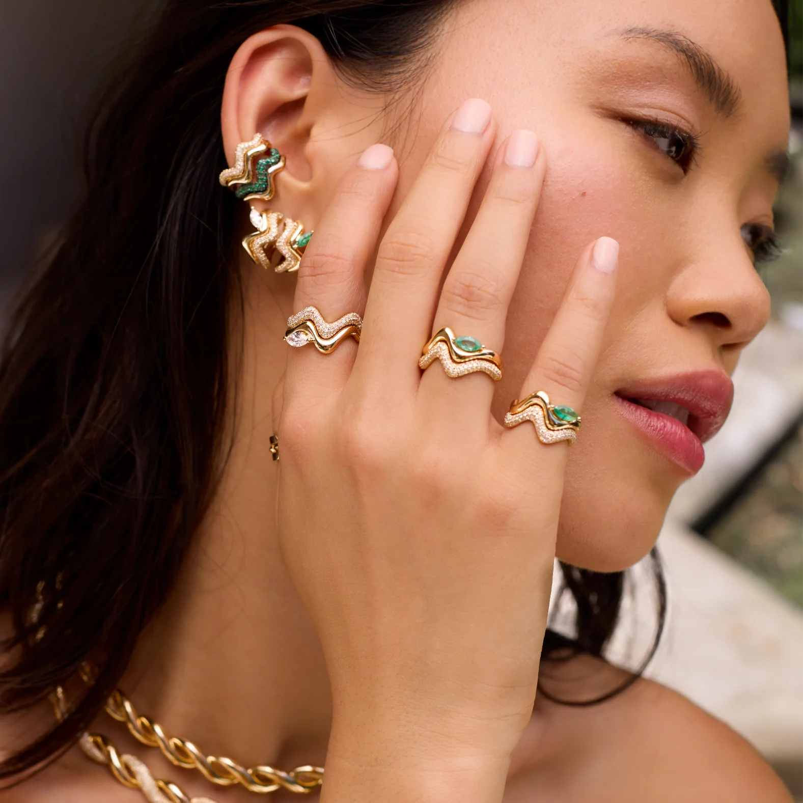 READY TO SHIP EMERALD MARQUISE WAVE PINKY RING - Image 2
