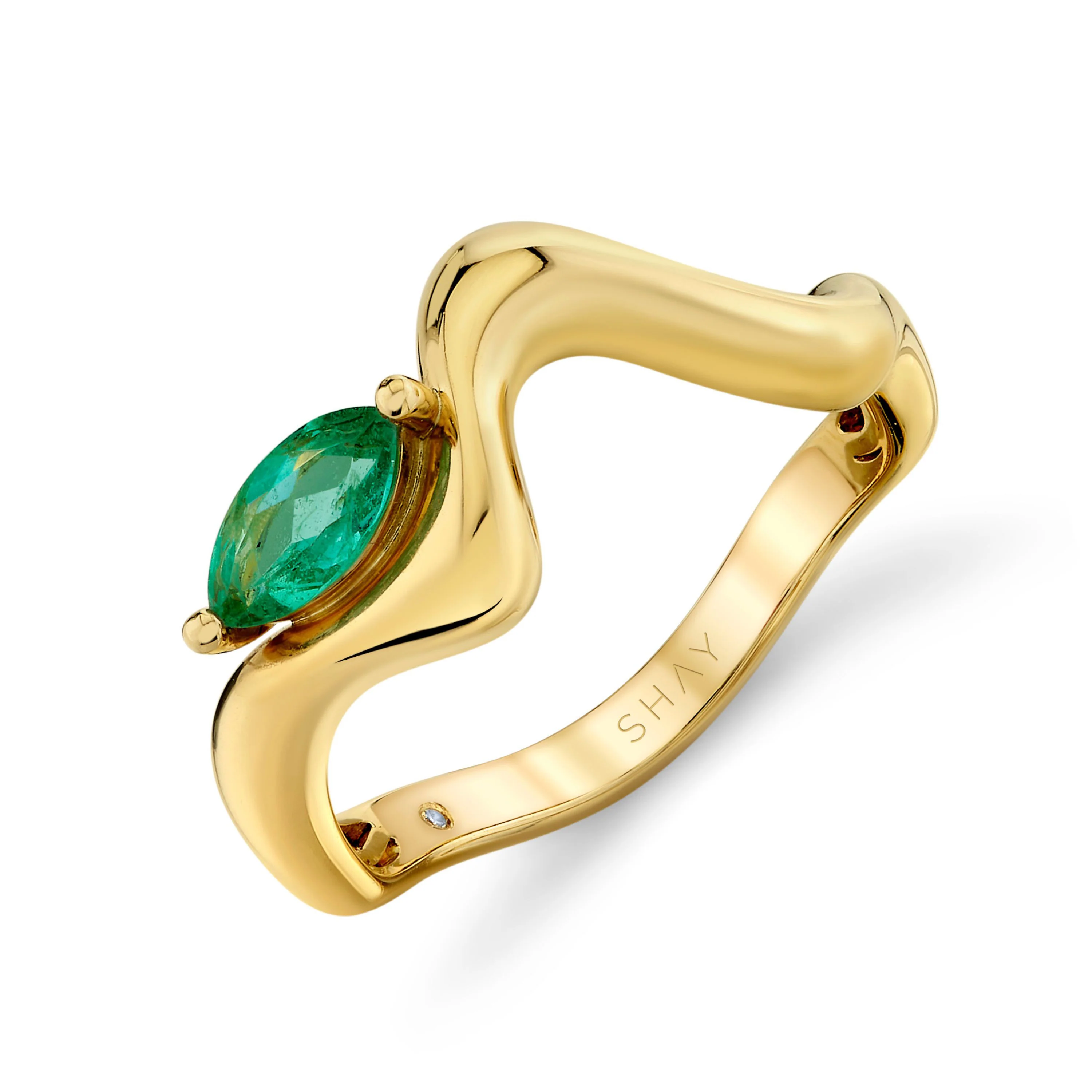 EMERALD MARQUISE WAVE RING